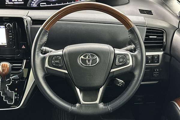 2018 Toyota Tarago Ultima GSR50R