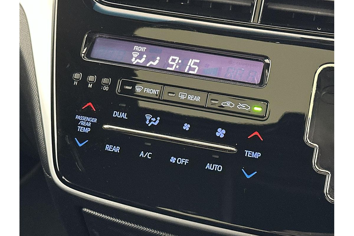 2018 Toyota Tarago Ultima GSR50R
