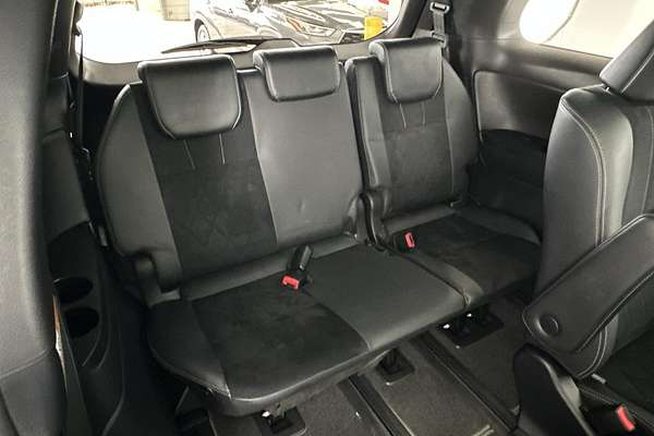 2018 Toyota Tarago Ultima GSR50R