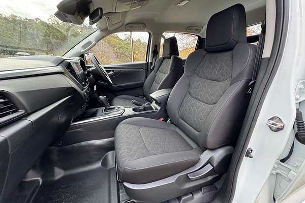 2024 Isuzu D-MAX LS-M  4X4