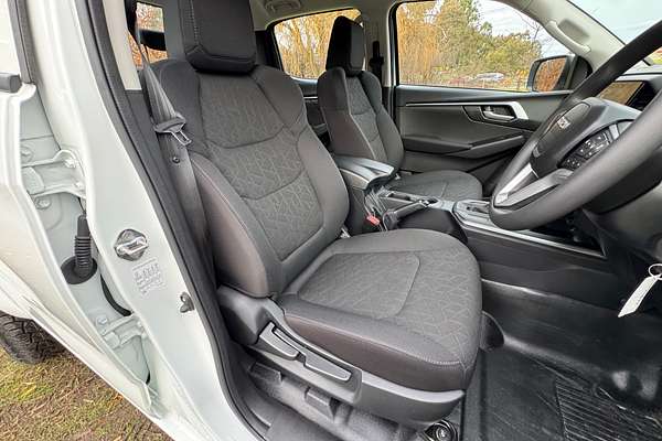 2024 Isuzu D-MAX LS-M  4X4