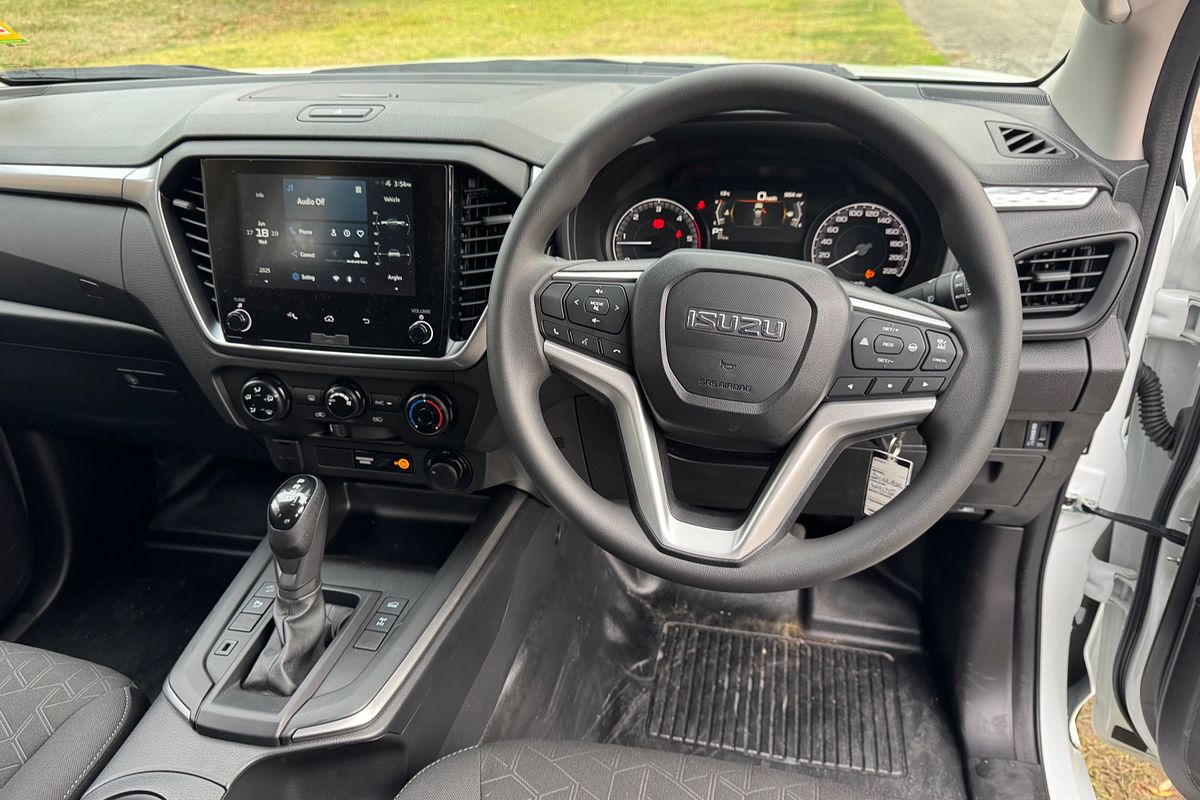 2024 Isuzu D-MAX LS-M  4X4