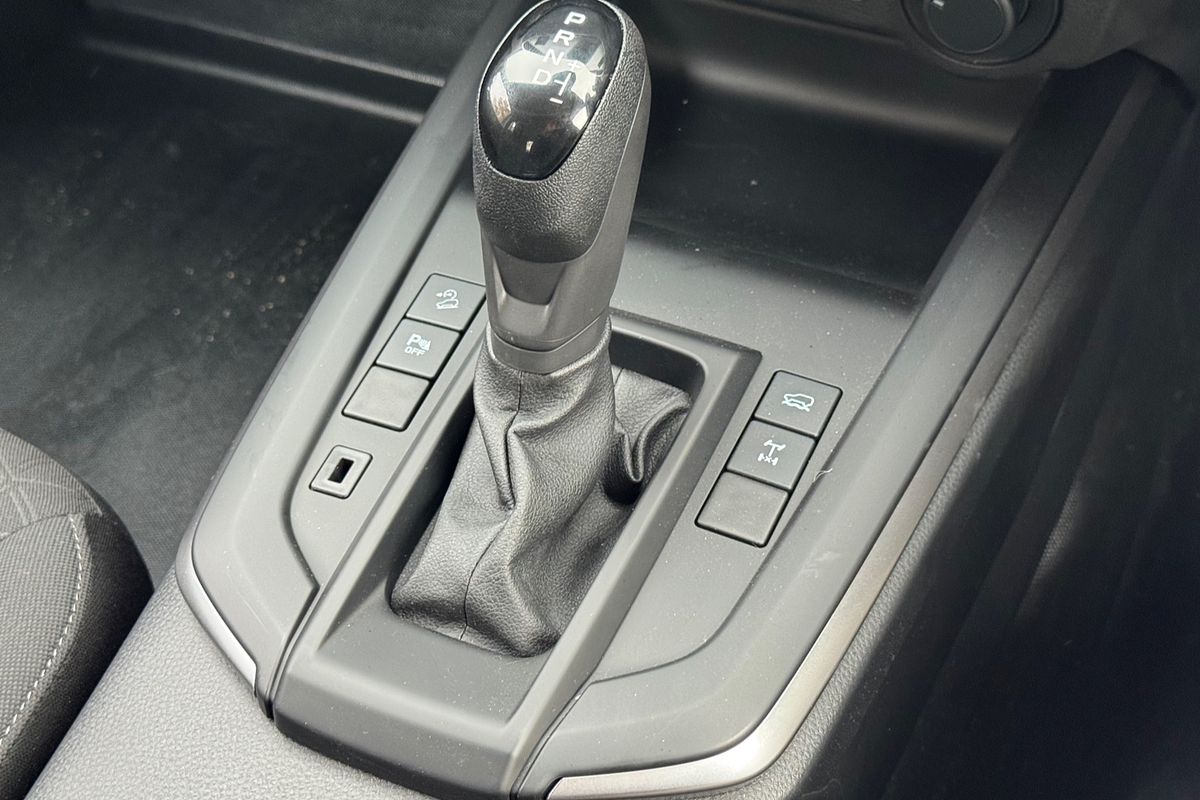 2024 Isuzu D-MAX LS-M  4X4