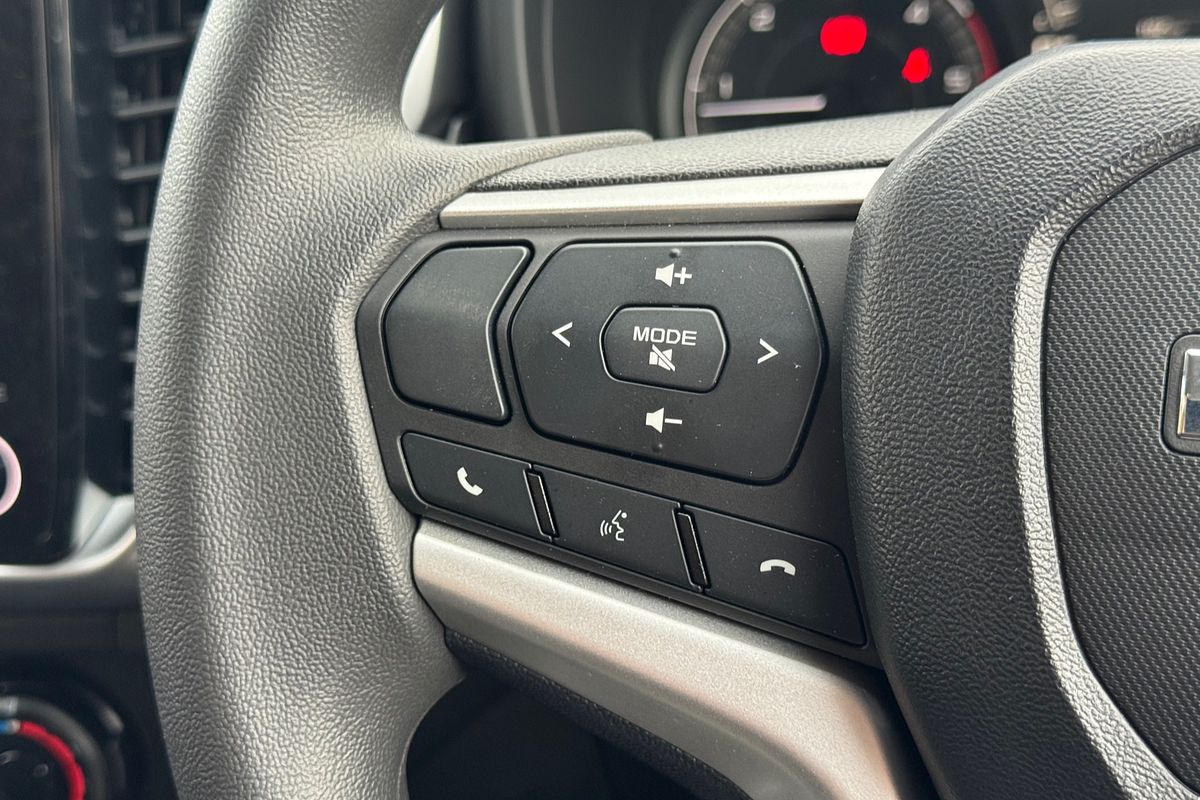 2024 Isuzu D-MAX LS-M  4X4