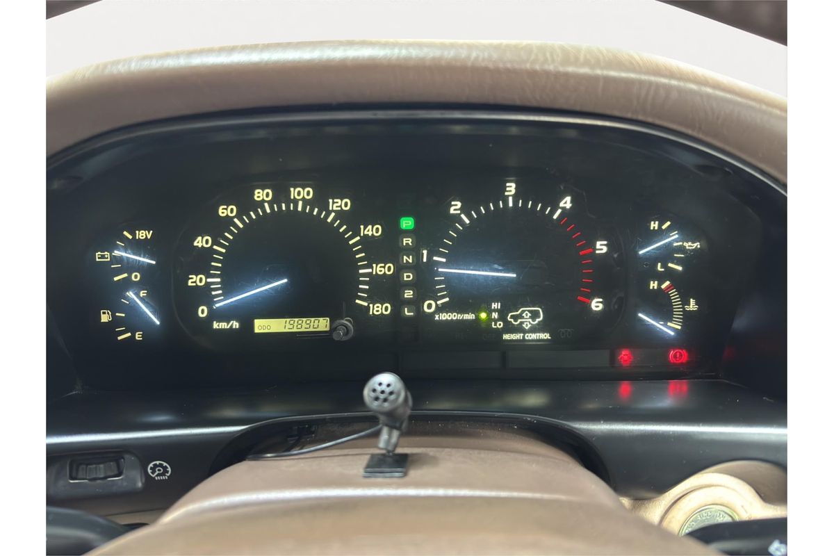 1999 Toyota Landcruiser VX limited G Selection