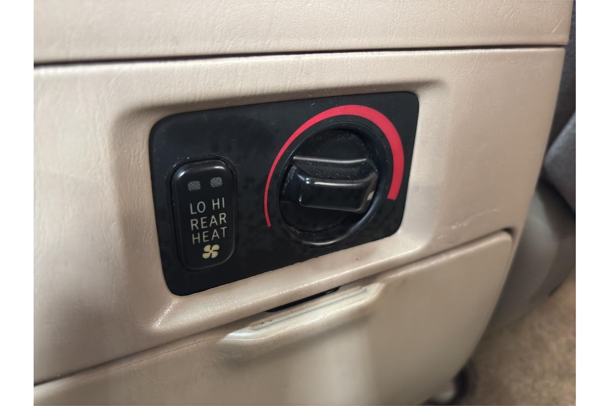 1999 Toyota Landcruiser VX limited G Selection