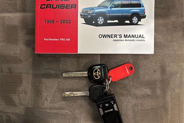 1999 Toyota Landcruiser VX limited G Selection