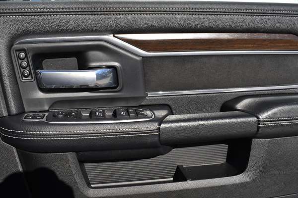 2024 RAM 2500 Laramie Rambox DJ 4X4