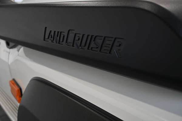2025 Toyota LANDCRUISER 70 SERIES LC79 GXL + DIFF LOCKS GDJL79R 4X4
