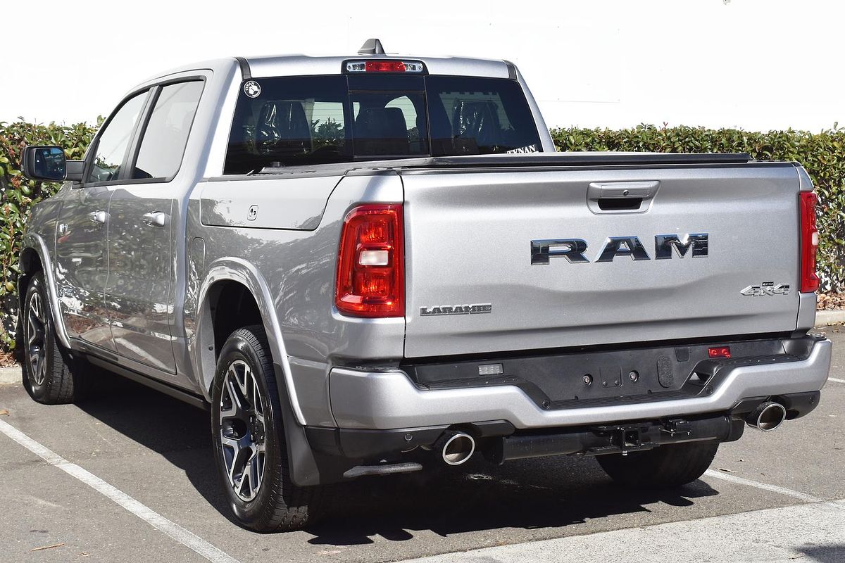 2025 RAM 1500 Laramie Sport Hurricane SO RamBox DT 4X4 SWB