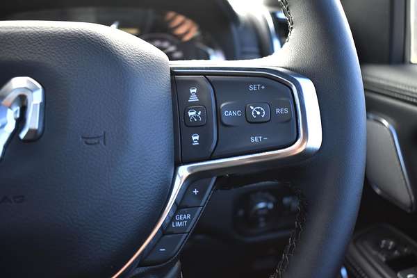 2025 RAM 1500 Laramie Sport Hurricane SO RamBox DT 4X4 SWB