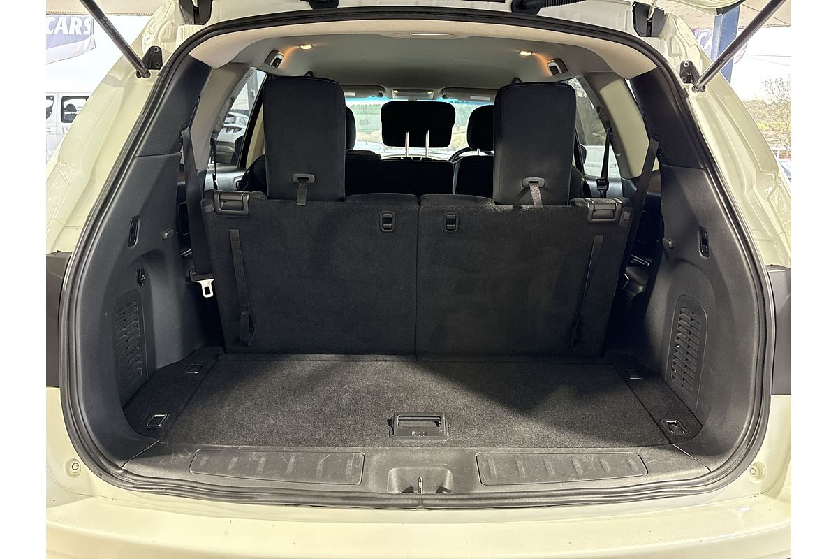 2014 Nissan Pathfinder ST R52
