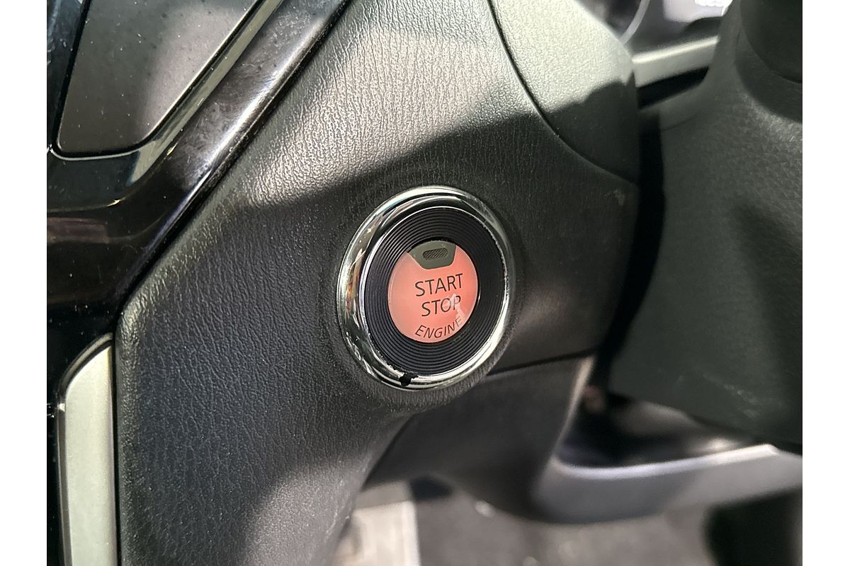 2014 Nissan Pathfinder ST R52