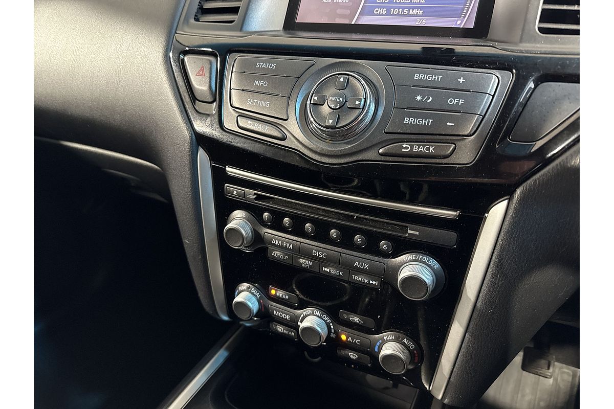 2014 Nissan Pathfinder ST R52