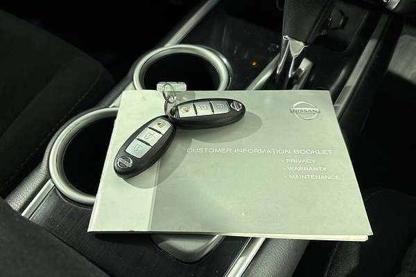 2014 Nissan Pathfinder ST R52