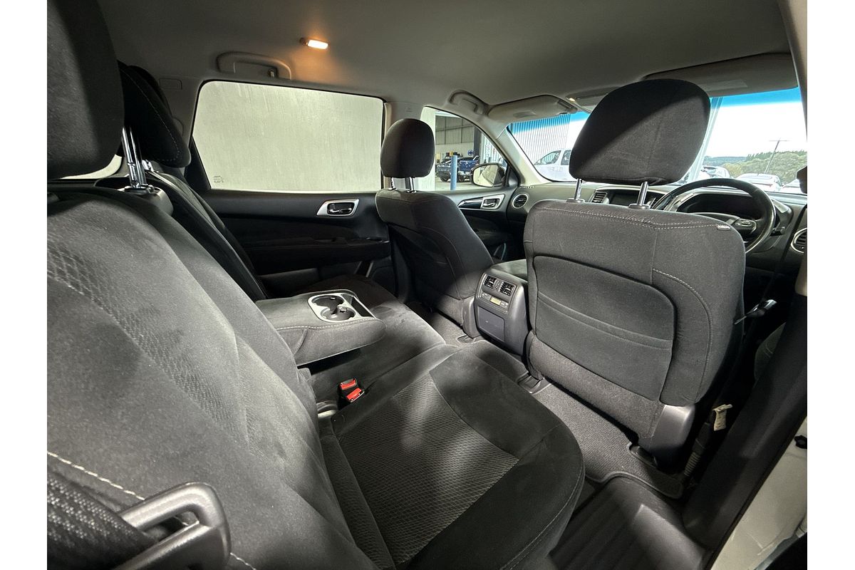 2014 Nissan Pathfinder ST R52