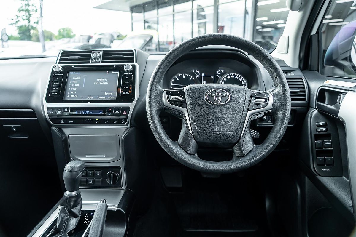 2020 Toyota Landcruiser GX VDJ200R