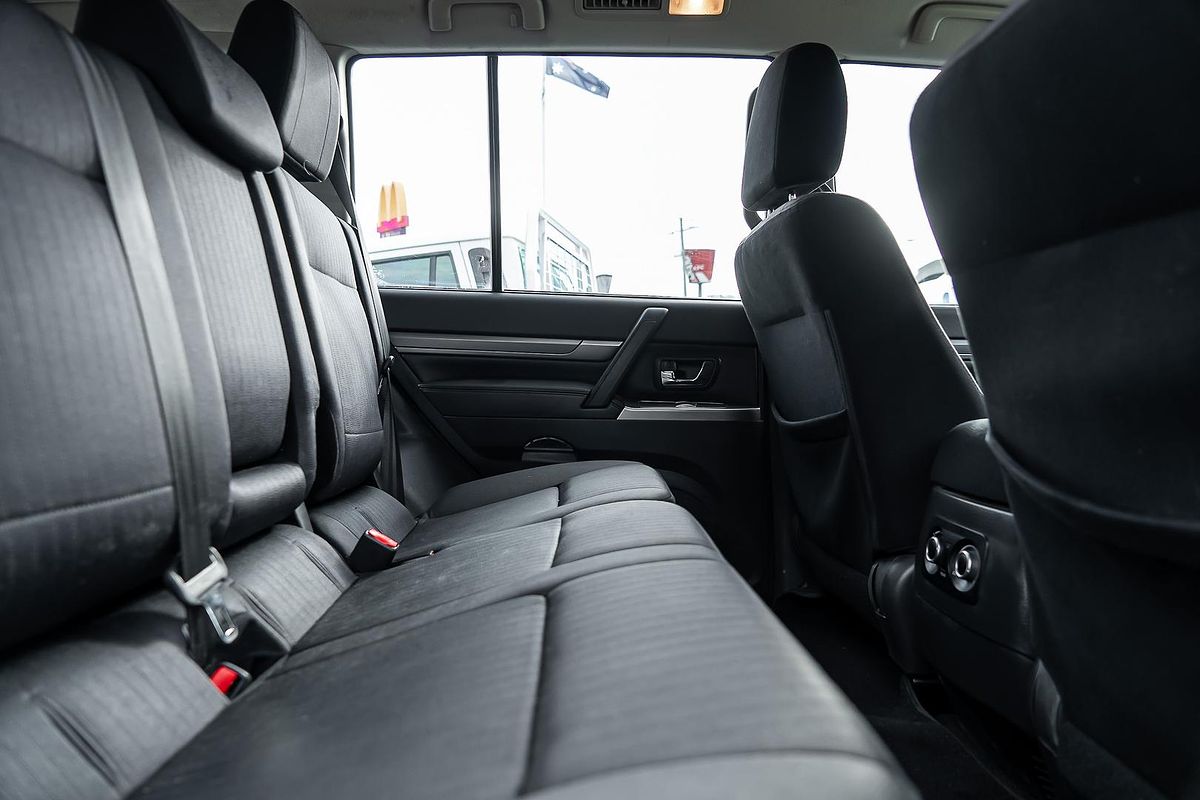 2020 Mitsubishi Pajero GLX NX
