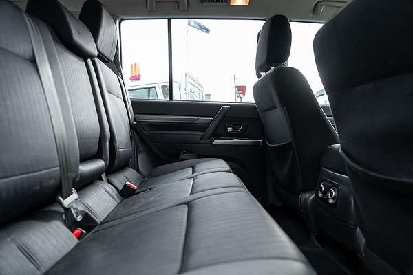 2020 Mitsubishi Pajero GLX NX