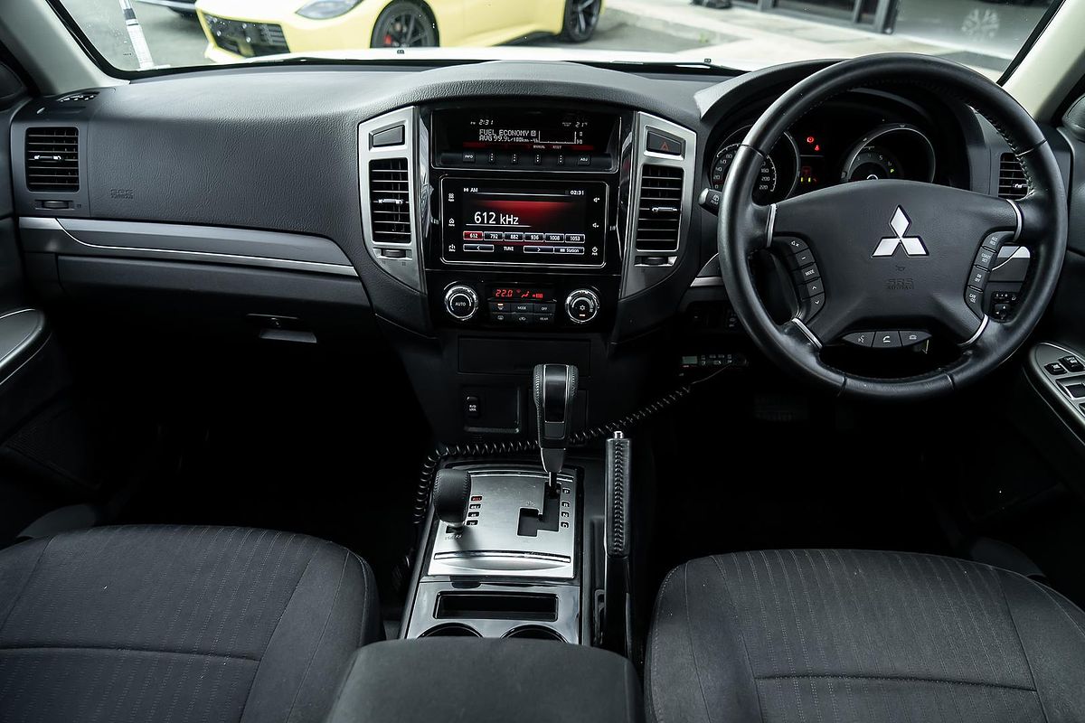 2020 Mitsubishi Pajero GLX NX