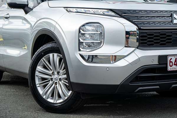 2022 Mitsubishi Outlander ES ZM