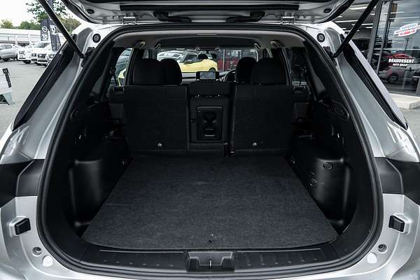 2022 Mitsubishi Outlander ES ZM