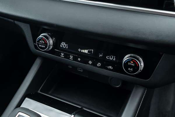 2022 Mitsubishi Outlander ES ZM