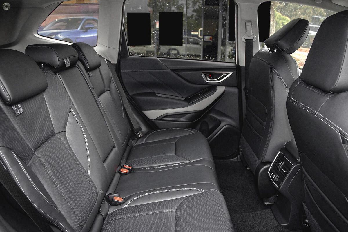 2024 Subaru Forester 2.5i Luxury Special Edition S5