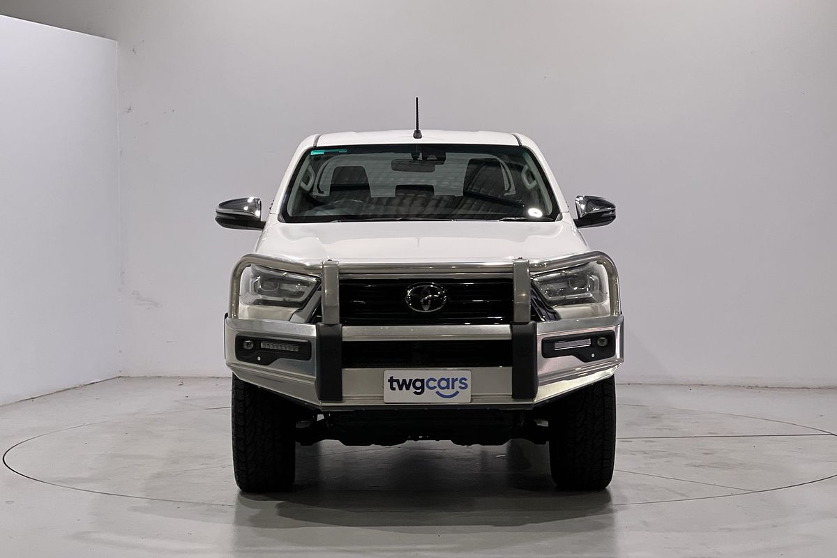 2020 Toyota Hilux SR5 GUN126R 4X4