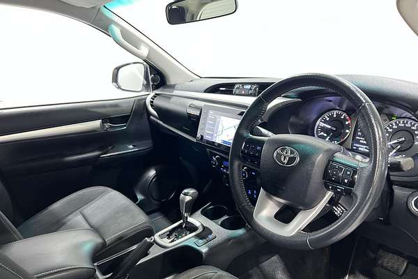 2020 Toyota Hilux SR5 GUN126R 4X4