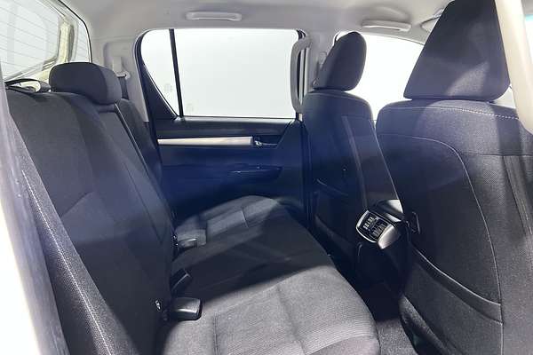 2020 Toyota Hilux SR5 GUN126R 4X4