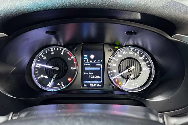 2020 Toyota Hilux SR5 GUN126R 4X4