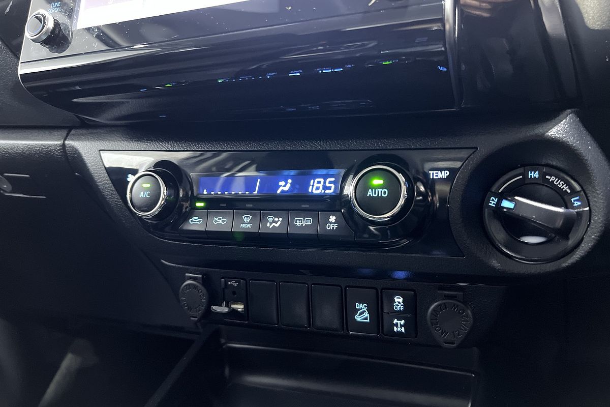 2020 Toyota Hilux SR5 GUN126R 4X4