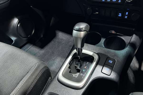 2020 Toyota Hilux SR5 GUN126R 4X4