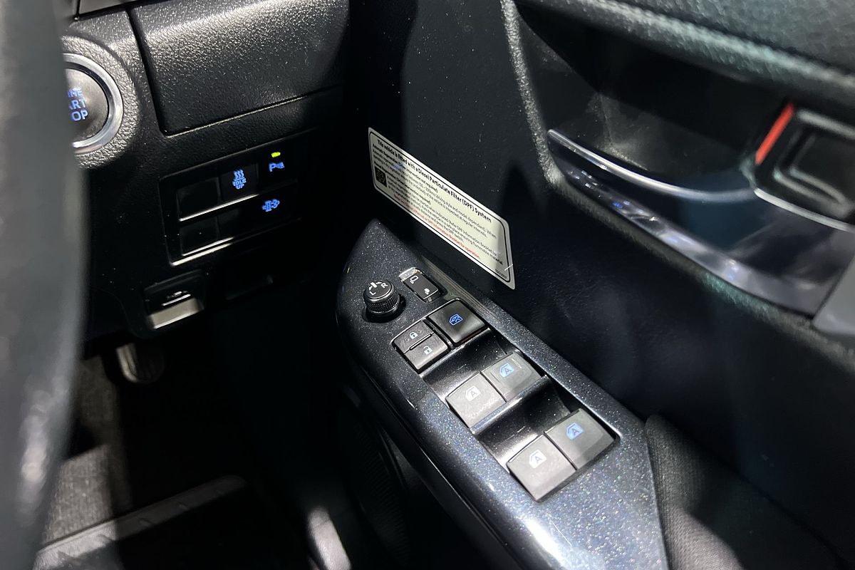 2020 Toyota Hilux SR5 GUN126R 4X4