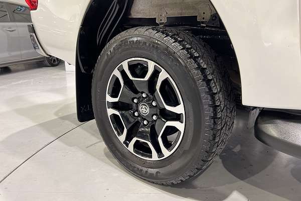 2020 Toyota Hilux SR5 GUN126R 4X4