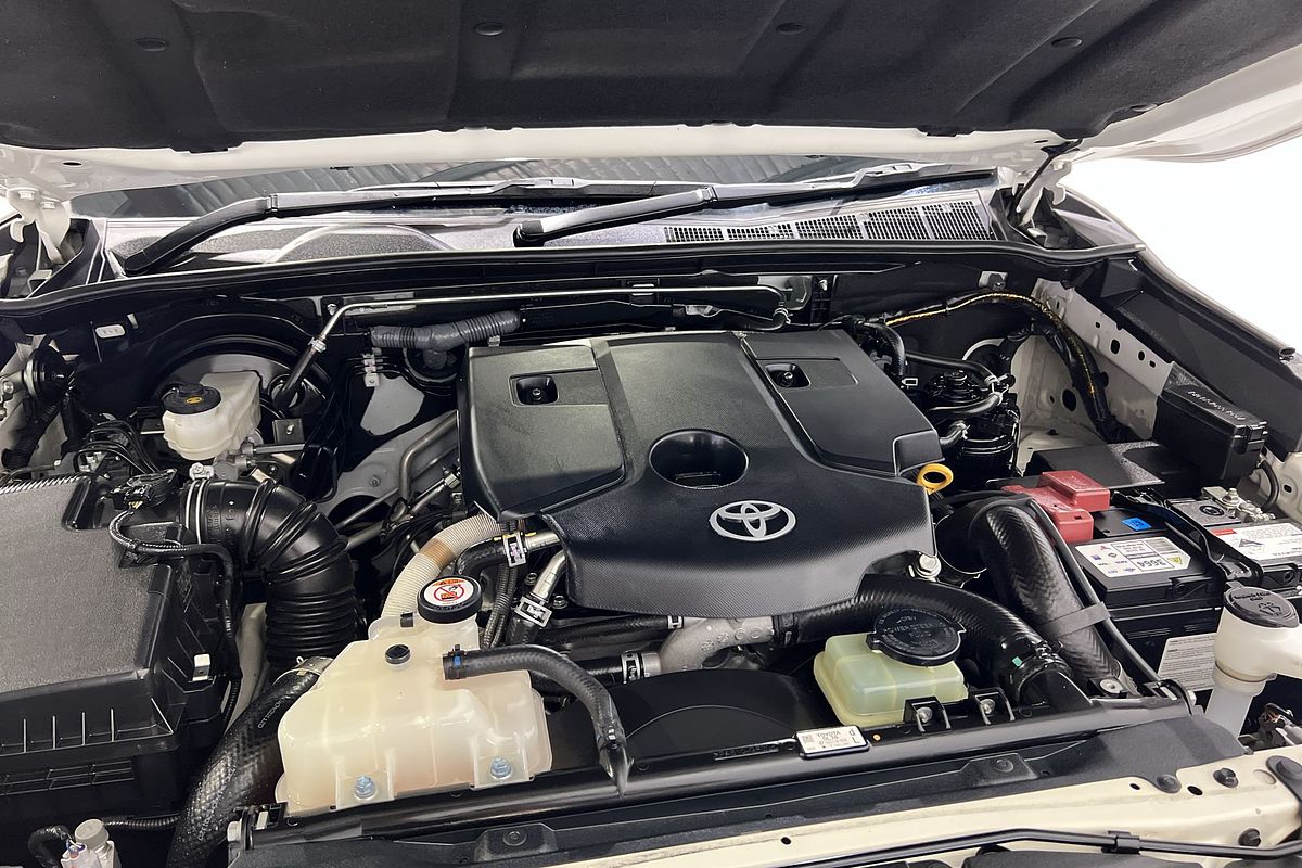 2020 Toyota Hilux SR5 GUN126R 4X4