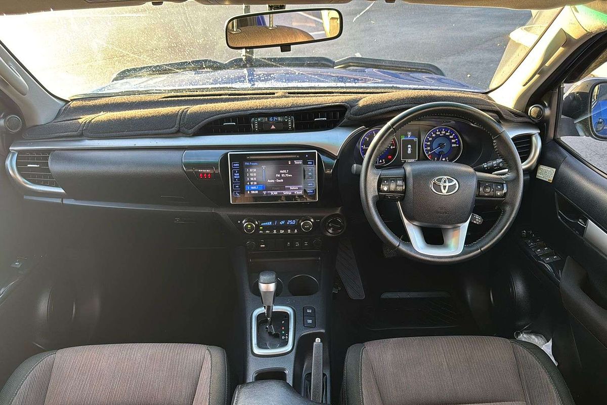 2017 Toyota Hilux SR GUN126R 4X4