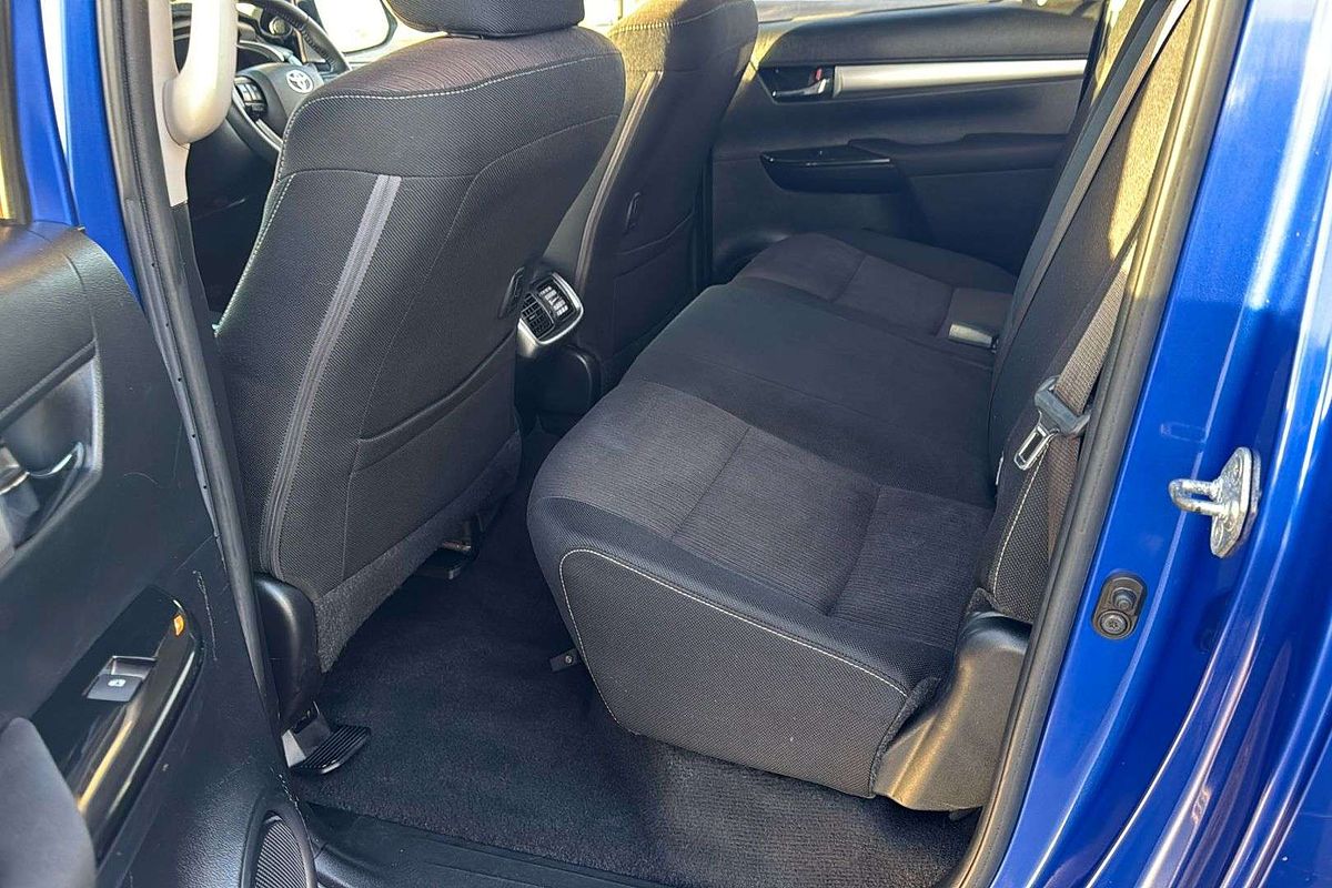 2017 Toyota Hilux SR GUN126R 4X4