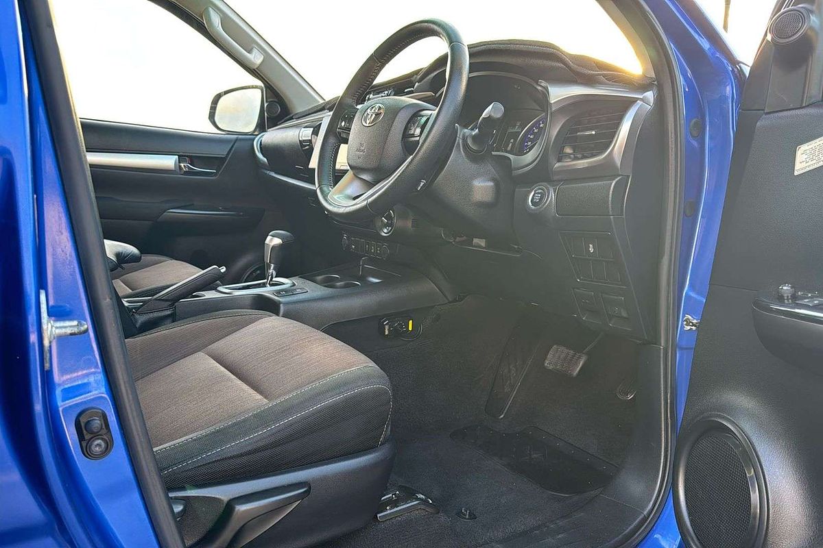 2017 Toyota Hilux SR GUN126R 4X4