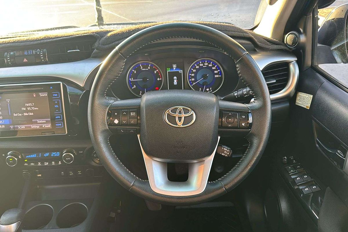 2017 Toyota Hilux SR GUN126R 4X4