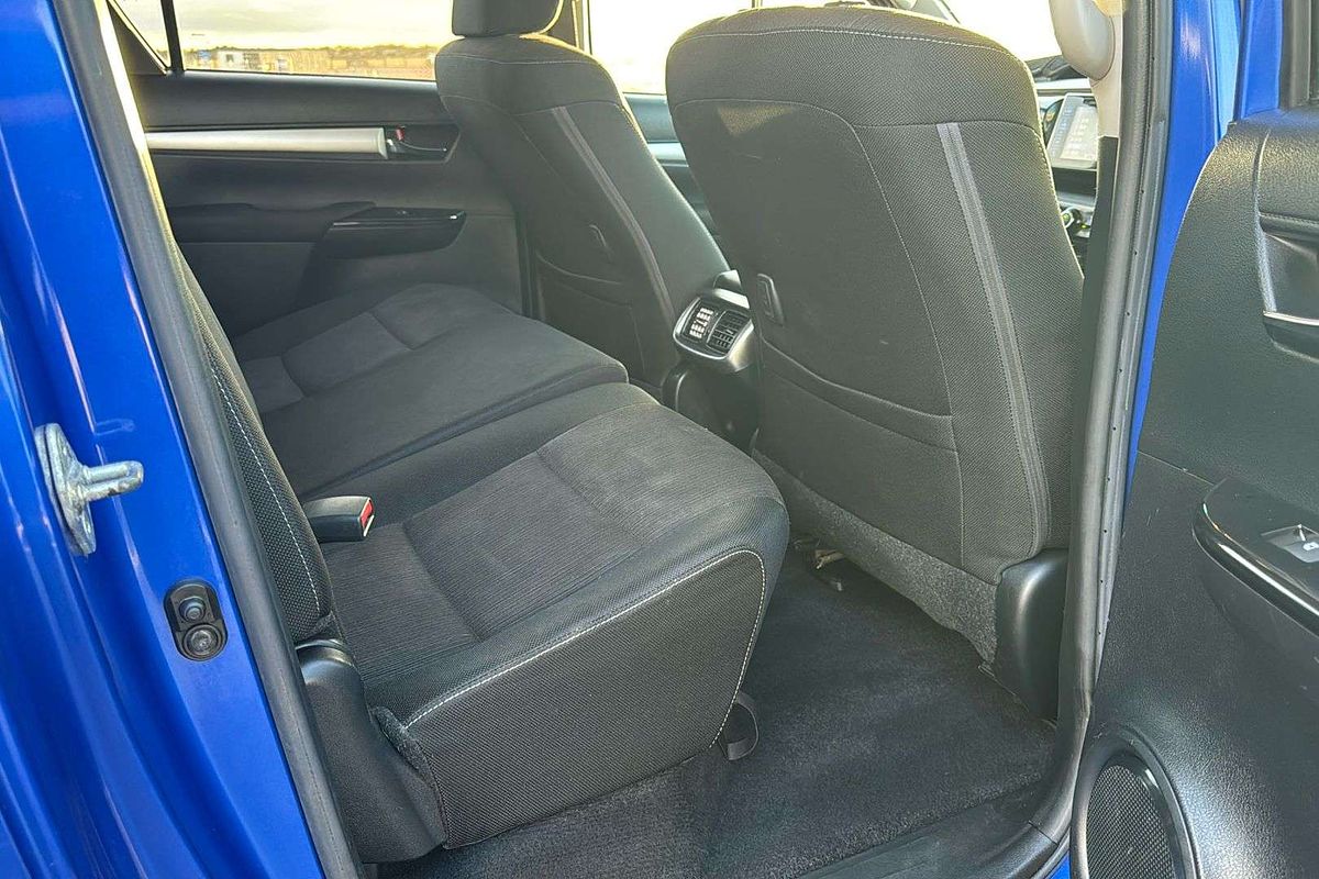 2017 Toyota Hilux SR GUN126R 4X4
