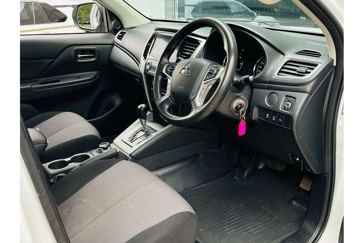 2019 Mitsubishi Triton GLX MR 4X4