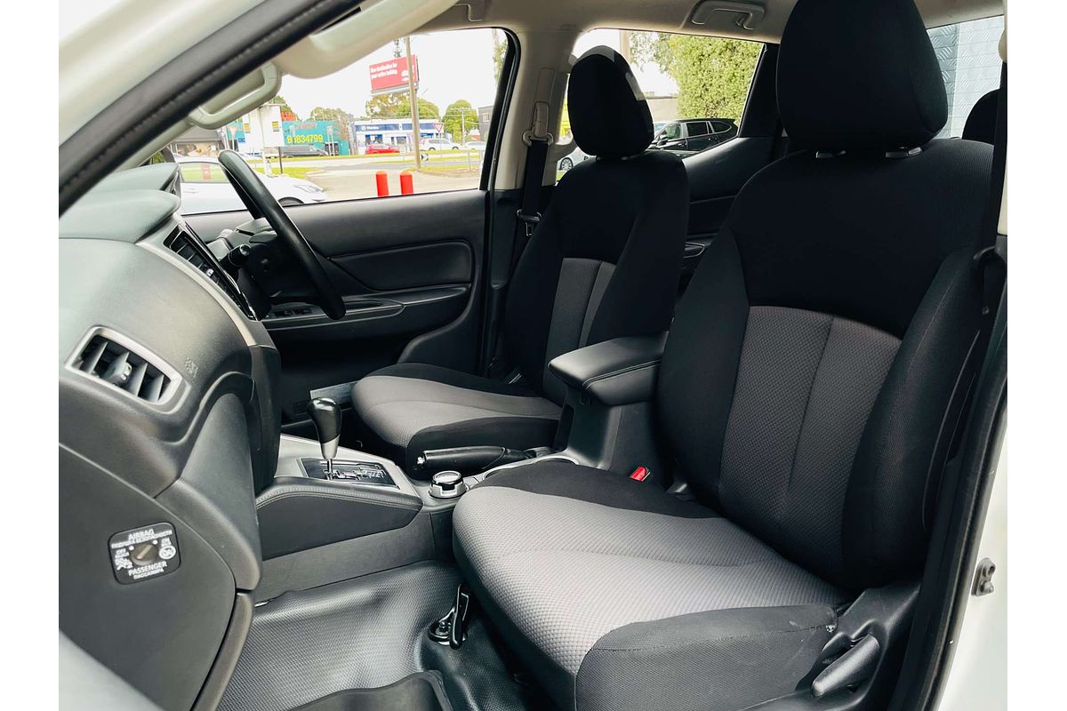 2019 Mitsubishi Triton GLX MR 4X4