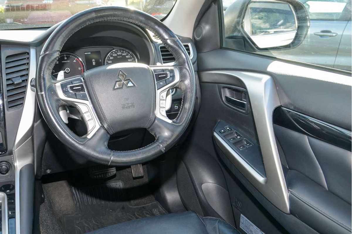 2019 Mitsubishi Pajero Sport Black Edition QE