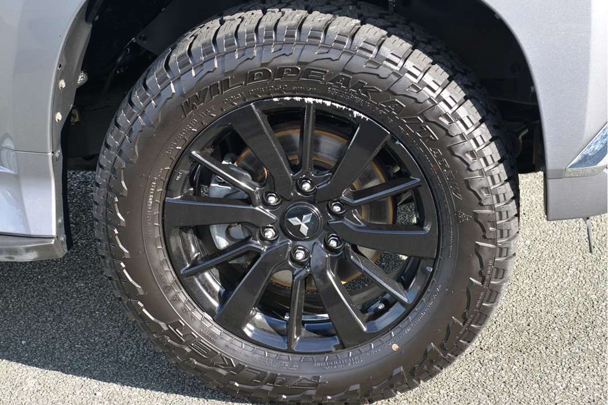 2019 Mitsubishi Pajero Sport Black Edition QE