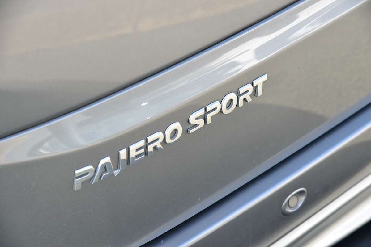 2019 Mitsubishi Pajero Sport Black Edition QE