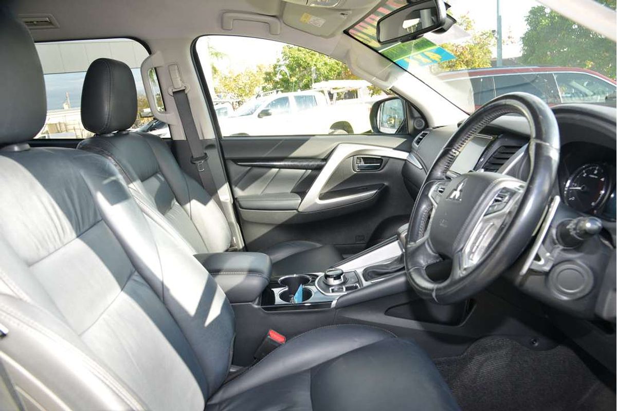 2019 Mitsubishi Pajero Sport Black Edition QE