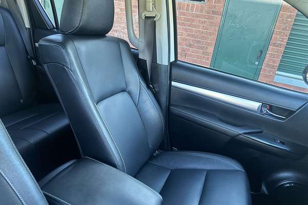 2021 Toyota Hilux SR5 GUN126R 4X4