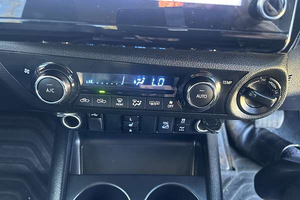 2021 Toyota Hilux SR5 GUN126R 4X4